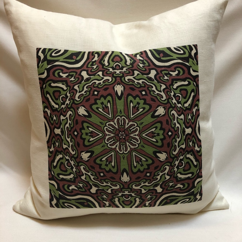 Pearls design pillow - Picture 3 of 5